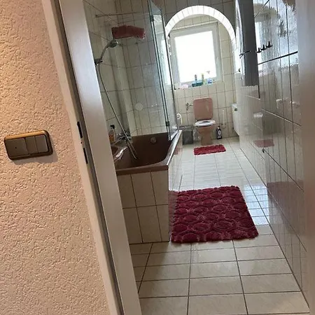 Handwerkerzimmer * דיסלדורף