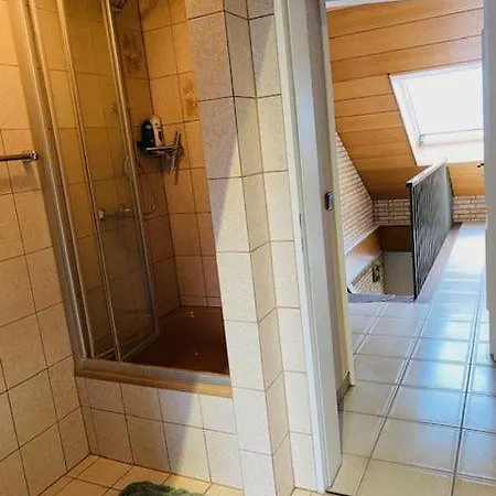 Handwerkerzimmer Дюссельдорф