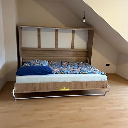 Handwerkerzimmer Дюссельдорф